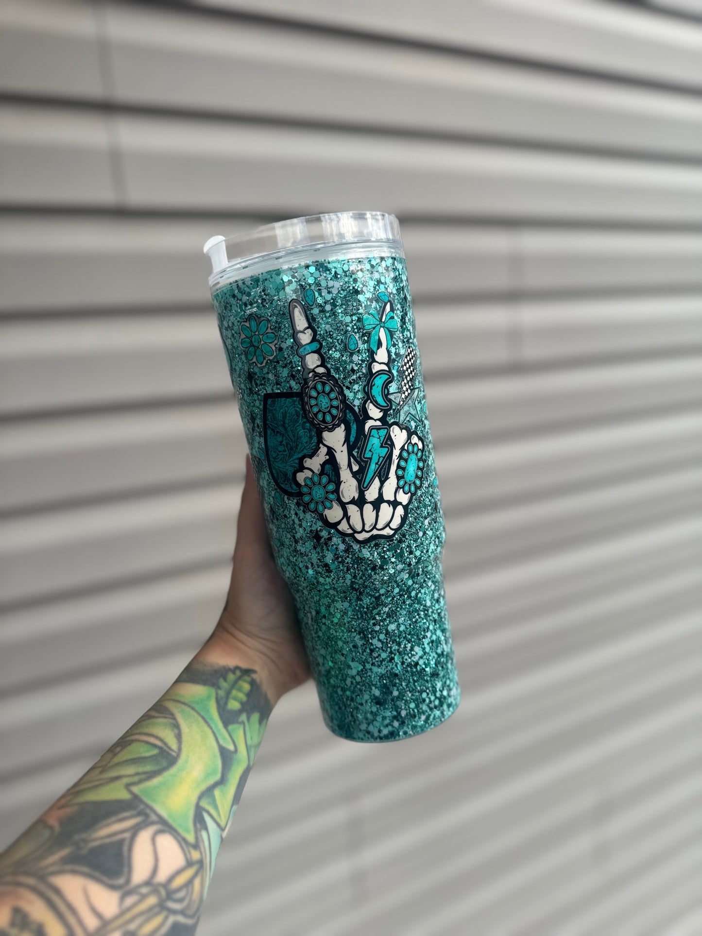 40oz ACRYLIC SNOWGLOBE TUMBLER