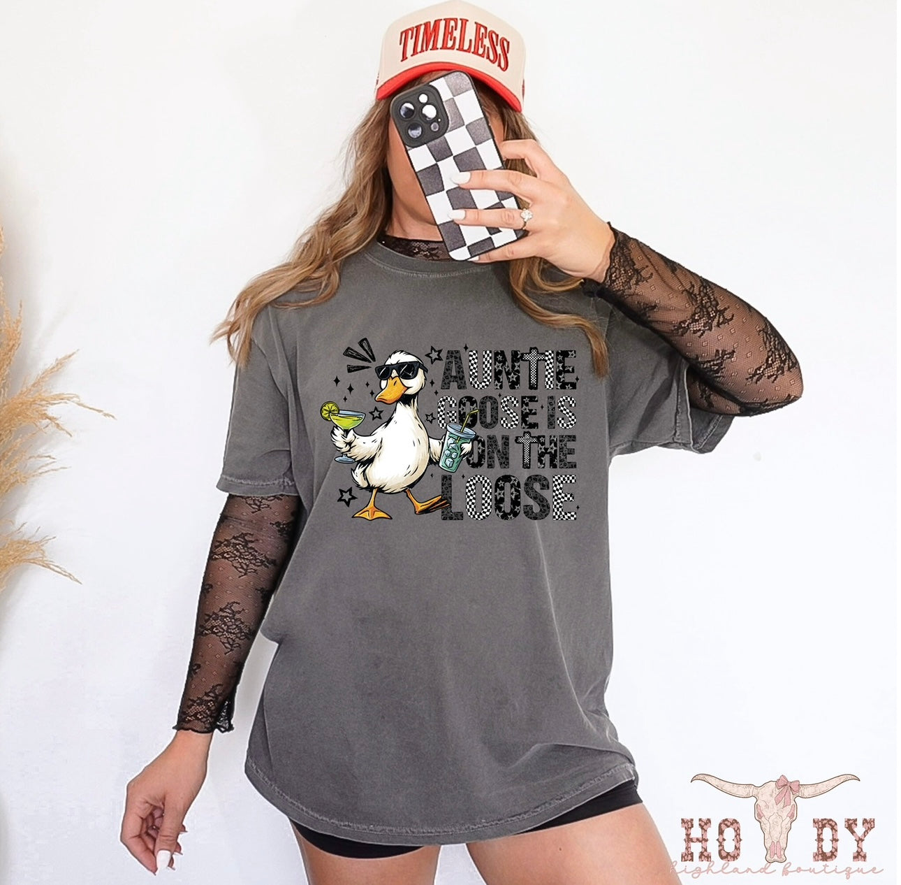 Auntie Goose On The Loose